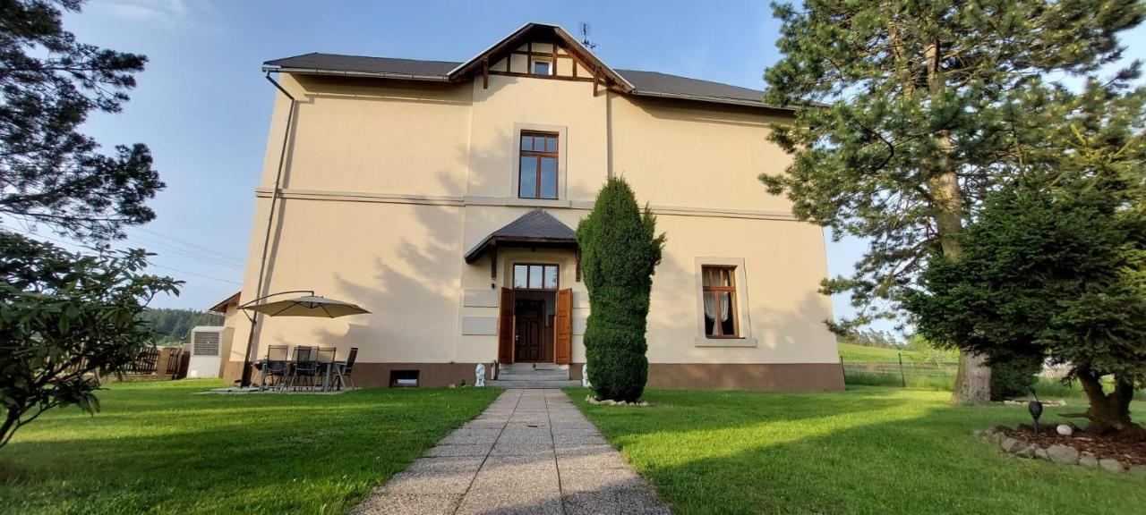 Sulcburg Apartment Cetenov Exterior photo